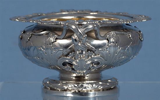 A heavy early Victorian two handled silver master table salt, by John Tapley, dia 135mm, weight 12.1oz/378grms.